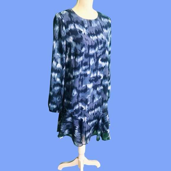 BCBGMaxAzria Ikat Print Chiffon Ruffled Hem Dress in “Pacific Blue Cloud” Size S - Picture 11 of 12